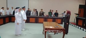 Pj. Bupati Tubaba Lantik Kepalo Tiyuh PAW