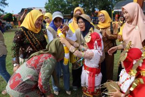 Yulita Nirlan Wakili Mardiana Musa Buka Lomba Mewarnai Mamamia