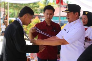 Nukman Hadiri Pelepasan Siswa SMPN 3 dan SMK Bhakti Mulya BNS