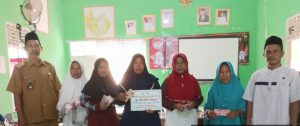 Pemerintah Tiyuh Bujung Sari Marga Salurkan BLT