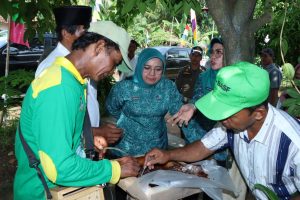 Mardiana Musa Hadiri Penilaian Lomba Kampung di Kecamatan Kota Gajah