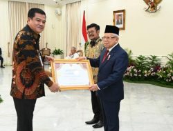 Musa Ahmad Terima Penghargaan Adhikarya Pratama Pembangunan Pertanian