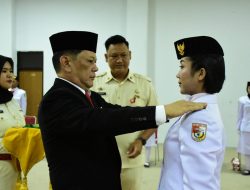 Pj Bupati Tubaba Kukuhkan 30 Paskibraka Kabupaten
