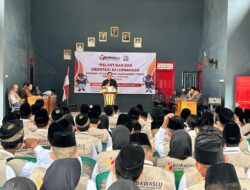 Bawaslu Tubaba Lantik Ratusan PTPS