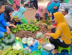 Meski Libur, Camat RjU Cek Bahan Pokok Jelang Ramadhan