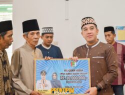 Bersama Istri, Bupati Dendi Kunjungi Masyarakat Kecamatan Kedondong dan Way Ratai