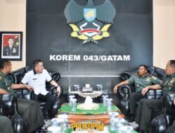 Bupati Dendi Kunjungi Makorem 043/Gatam