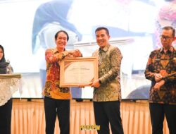 Sukses Membina Desa Bogorejo dan Desa Sidodadi, Pemkab Pesawaran Terima Penghargaan Anubhawa Sasana Desa