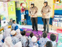 Ops Zebra Krakatau 2024, Sat Lantas Polres Lamteng Edukasi Siswa TK Bhayangkari Tertib Berlalu Lintas
