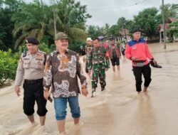 Sigap, Ketua DPRD Tubaba Bantu Warga Terdampak Banjir