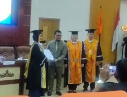 Untung, ASN dari Mesuji Raih Gelar Doktor dari Fisip Unila