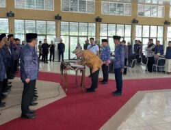 Tony Eka Candra Mengukuhkan Pengurus ICMI Orda Way Kanan Periode 2025-2030