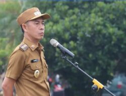 Romli Pimpin Apel Perdana Di Halaman Pemkab Lampura