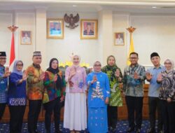 Bupati Way Kanan Hadiri Penandatanganan Komitmen Pengarusutamaan Gender dan Perlindungan Anak Di Provinsi Lampung