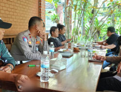 Kasatlantas Dengan PWI Pesawaran Bahas Usulan Lampu Merah di Jalinbar