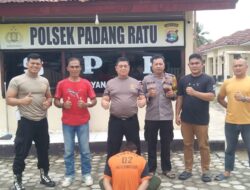 Tekab 308 Polsek Padangratu Bekuk TO Curat dan Curas saat jadi Pak Ogah di Jalan Rusak