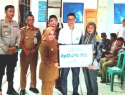 Bupati Mesuji Serahkan Santunan Kematian dari BPJS Ketenaga kerjaan