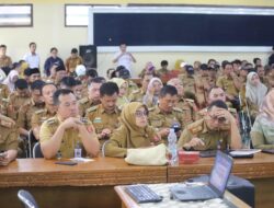Kumpulkan Seluruh Peratin dan Camat se-Kabupaten Lampung Barat, Ini Pesan Parosil Mabsus