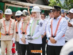 Bupati Nanda Indira Kawal Pelebaran Jalan Pesisir, Gerbang Ekonomi Baru Pesawaran Dibuka