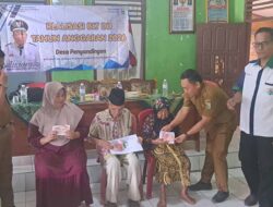 Cair! Kades Penyandingan Salurkan BLT DD 2026 untuk 10 KPM, Warga: Alhamdulillah Sangat Membantu