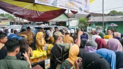 Warga Serbu Pasar Sukaraja! Minyakita Rp15.500/Liter Ludes dalam Hitungan Jam