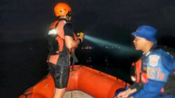 Remaja 15 Tahun Hilang Terseret Ombak di Pantai Teba, Tim SAR Gabungan Lakukan Pencarian