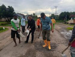 Wabup Nadirsyah Kobarkan Semangat Gotong Royong, Jalan Rusak di Margo Mulyo Mulai Dibenahi Bersama Warga