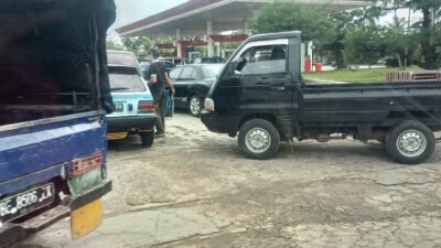 Kelangkaan Pertalite di Tanggamus Berlangsung Sebulan, Antrean Mengular dan Harga Eceran Melonjak