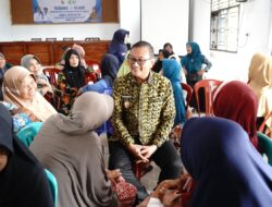 SEKDA TUBABA TINJAU PELAKSANAAN PROGRAM TUBABA Q SEHAT DI TIYUH CANDRA KENCANA