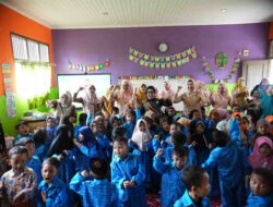Bunda PAUD Way Kanan Kunjungi TK Mawar, Pekuat Komitmen Mewujudkan PAUD Berkualitas
