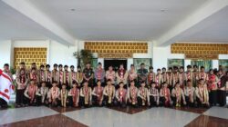 Umi Laila Pimpin Apel Pelepasan Kontingen Kwarcab Pringsewu Jambore Nasional XII