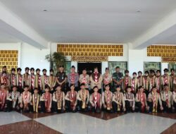 Umi Laila Pimpin Apel Pelepasan Kontingen Kwarcab Pringsewu Jambore Nasional XII