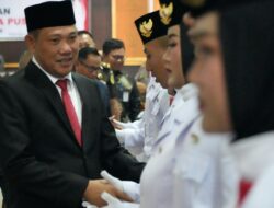 Nadirsyah Kukuhkan Paskibraka Tubaba 2026, Tekankan Semangat Nasionalisme dan Persatuan