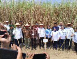 Kepala Staf Kepresidenan RI, Datang Ke Way Kanan Membawa Angin Segar