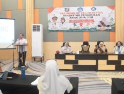 BUPATI PRINGSEWU BUKA PELATIHAN HOLISTIK INTEGRATIF TRAINING OF TRAINERS PARENTING PAUD