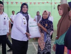PEMKAB PRINGSEWU SALURKAN BANTUAN 21,63 TON BERAS KEPADA MASYARAKAT BANYUWANGI 