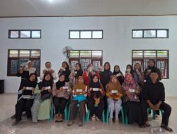 Tiyuh Candra Kencana Salurkan Insentif Kader Posyandu dan Guru PAUD dari DD 2026